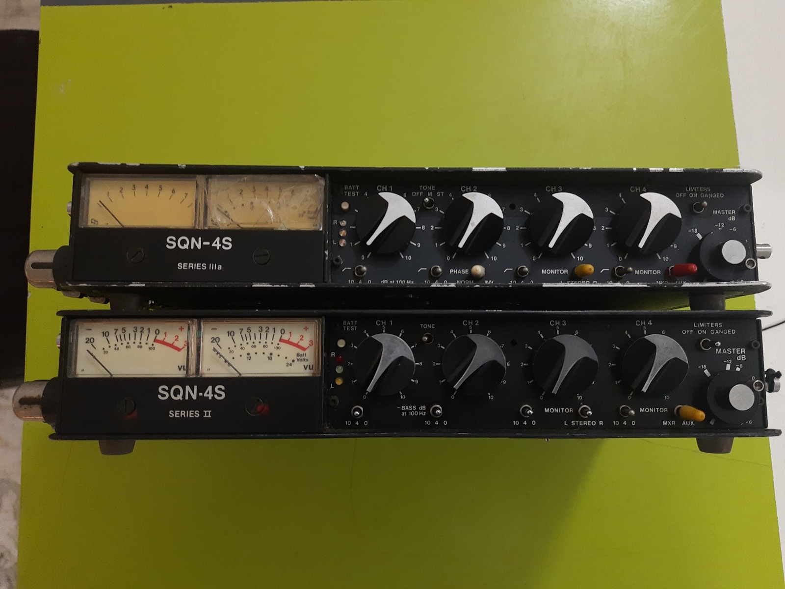 SQN-4S Audio Mixer