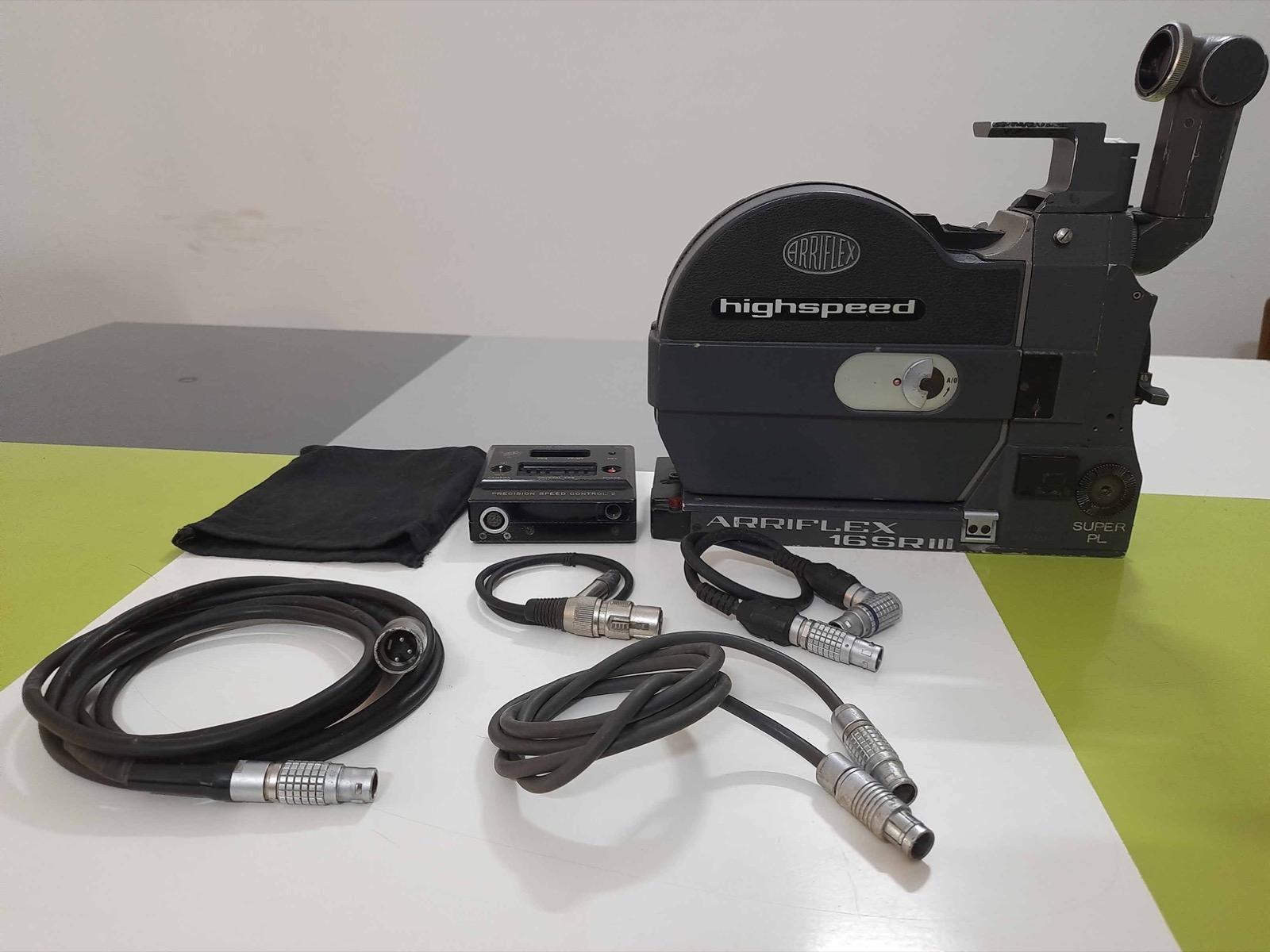 Arri Super 16 Camera Arriflex 16 SR3