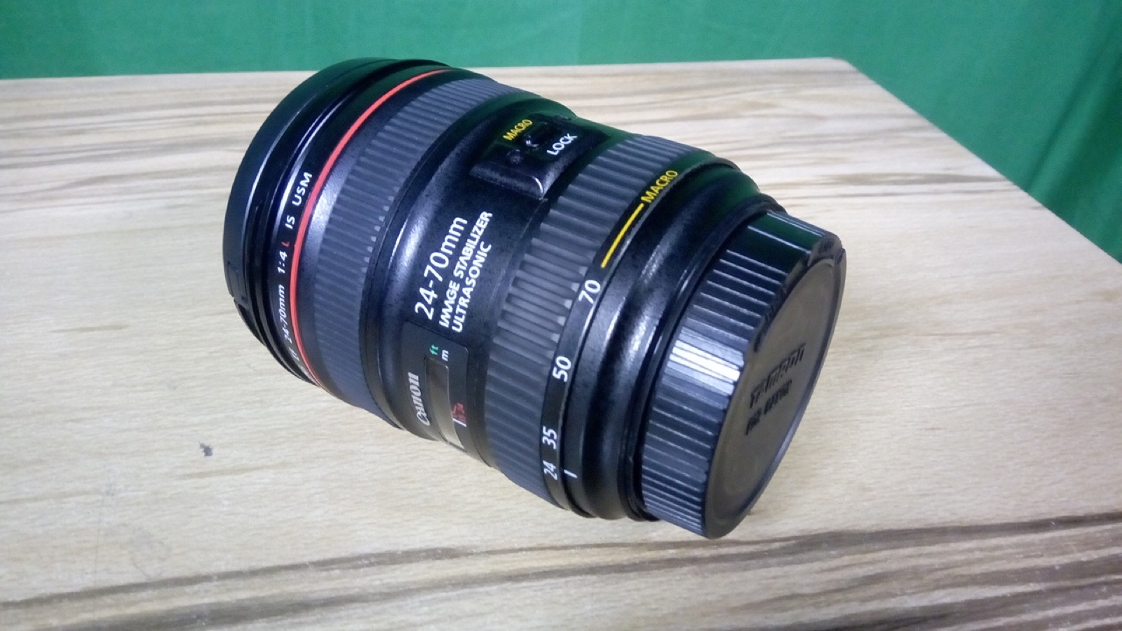 Canon 24-70mm IS Zoom Lens