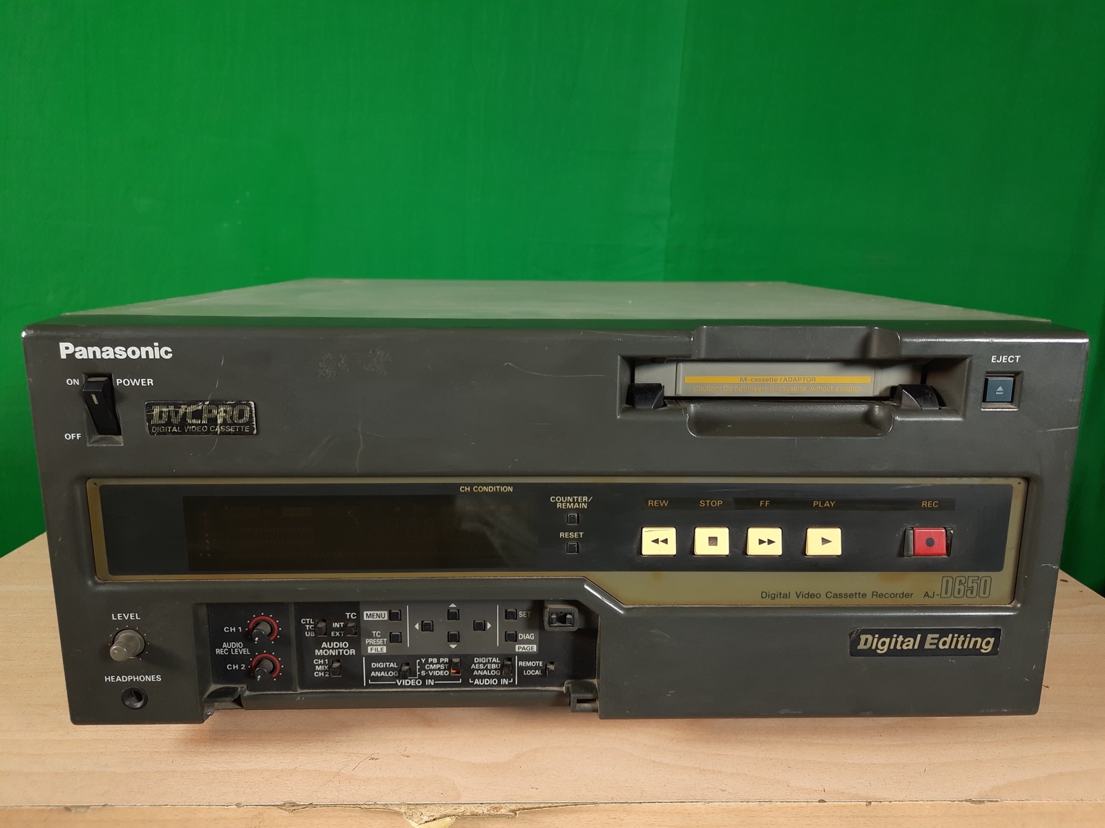 Panasonic DVC Pro AJD-650